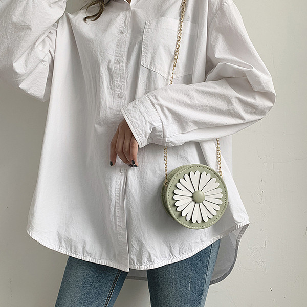 Öko bőrből készült női topikus kerek táska