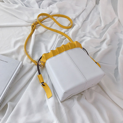 Stílusos női táska eco bőrből, sima modell, megkötős