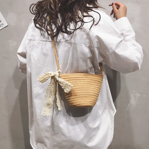 Női korszerű kötött táska sima modell