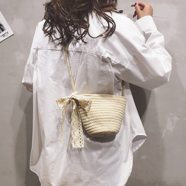 Női korszerű kötött táska sima modell