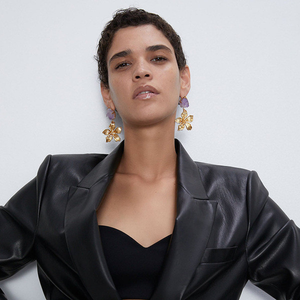 Virág alakú nagy női fülbevaló