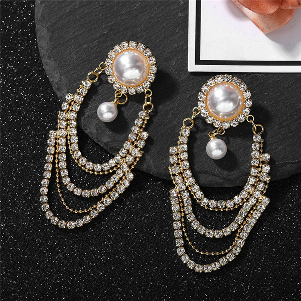 Eleganti karājoši sieviešu auskari ar akmeņiem un pērlēm