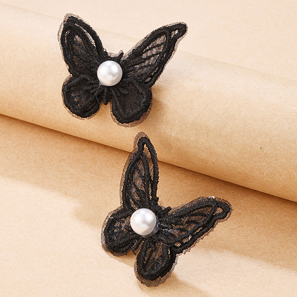 Naiste pitskõrvarõngad liblika kujuga