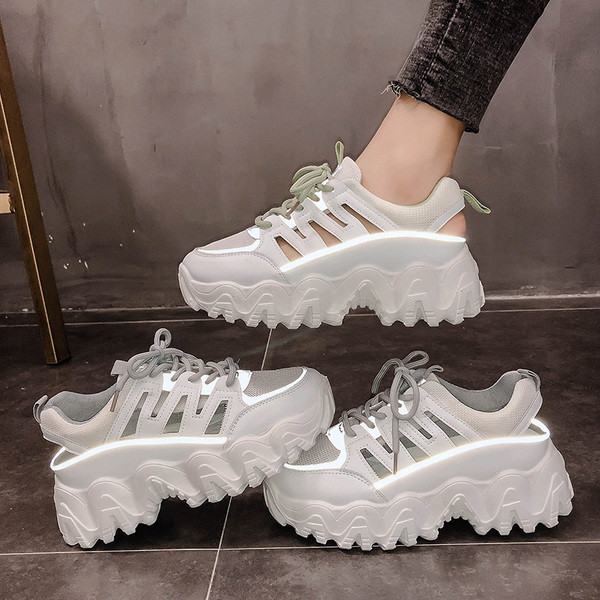 Kareda kõrge tallaga naiste spordi- ja vabaaja tossud