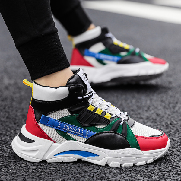 Krāsainas vīriešu kedas no eko ādas ar raupju zoli un šņorēm