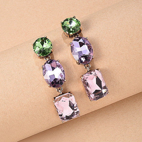 Moodsad rippuvad naiste värviliste kivikestega kõrvarõngad
