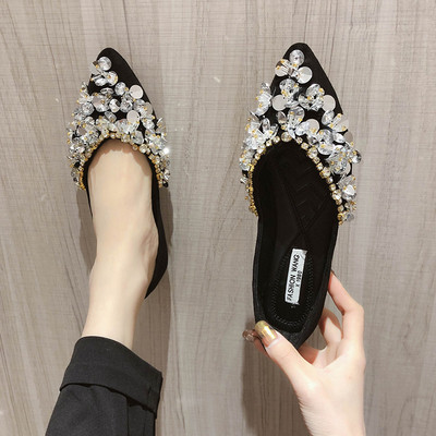 Sieviešu modernu apavu smails modelis ar akmeņiem