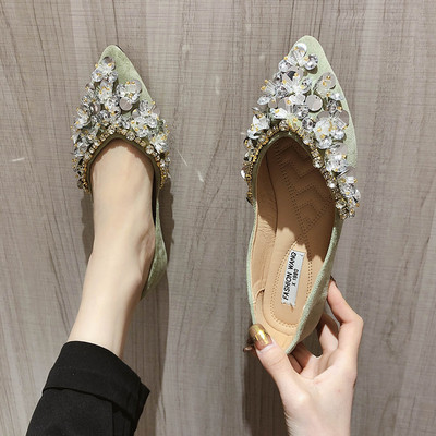 Sieviešu modernu apavu smails modelis ar akmeņiem