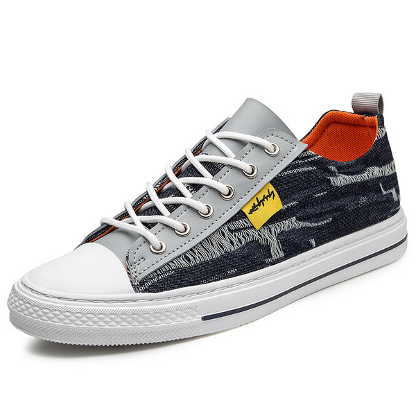 Modernas vīriešu kedas no tekstila ar plakanu zoli