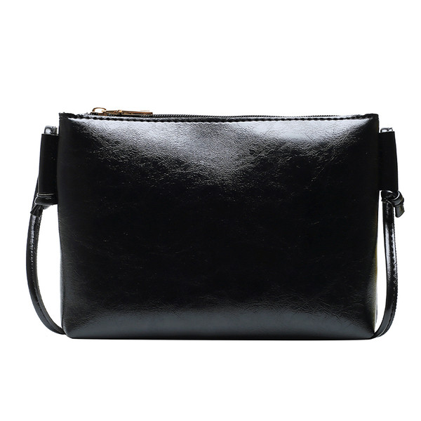 Vállon áthelyezhető, sima modell női táska eko bőrből