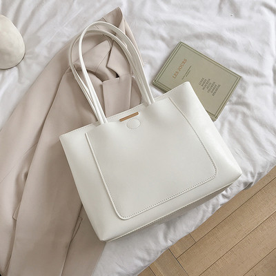 Liela sieviešu soma no eko ādas ar īsiem rokturiem