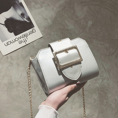 Stilīga sieviešu mini lakādas soma ar sprādzi