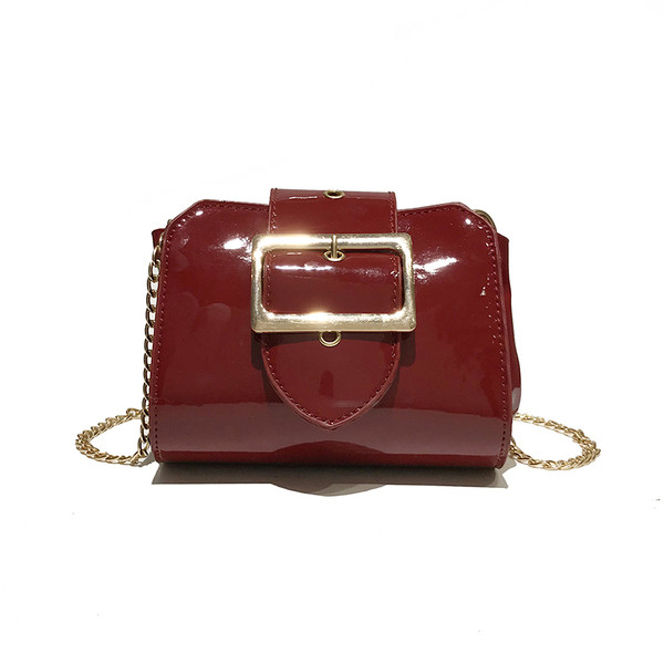 Stilīga sieviešu mini lakādas soma ar sprādzi