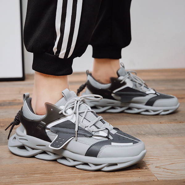 Ikdienas vīriešu elpojošas kedas ar raupju zoli