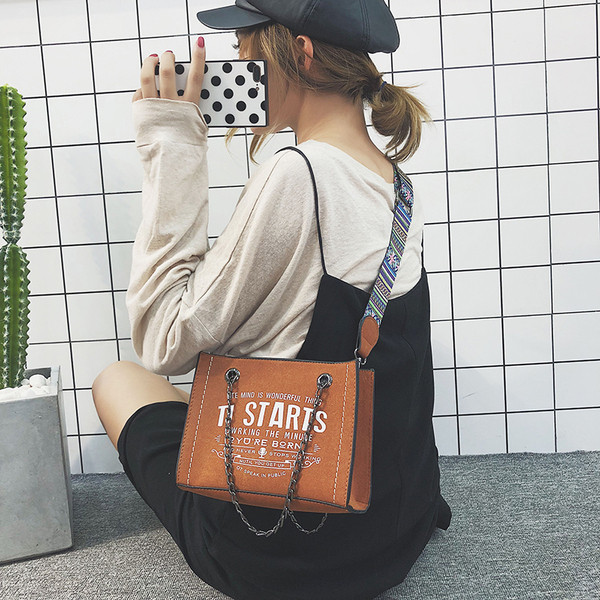 Naiste igapäevane tekstiilist kott kirjaga