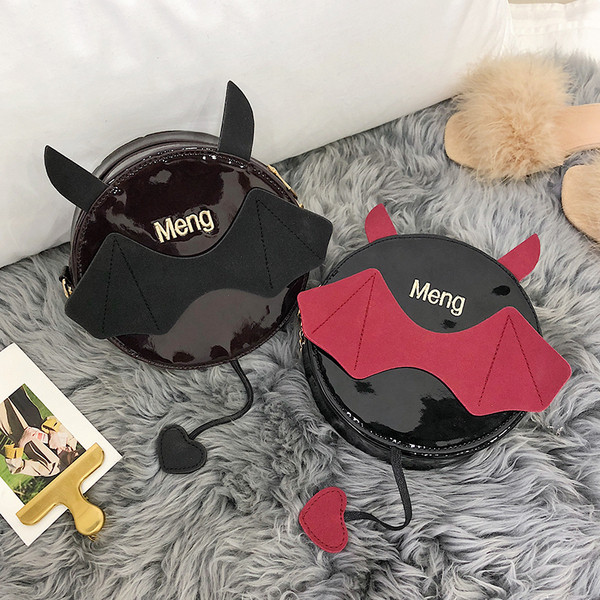 Női mindennapi táska kerek formában, 3D elemekkel