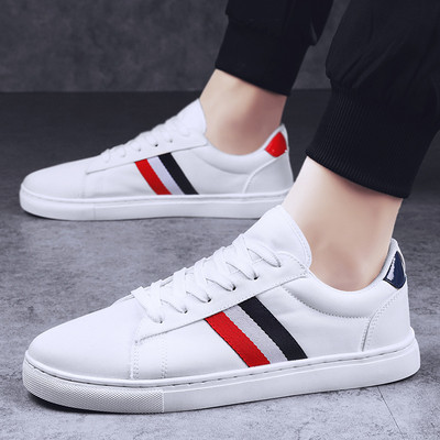 Aktuālās vīriešu kedas ar šņorēm un plakanu zoli