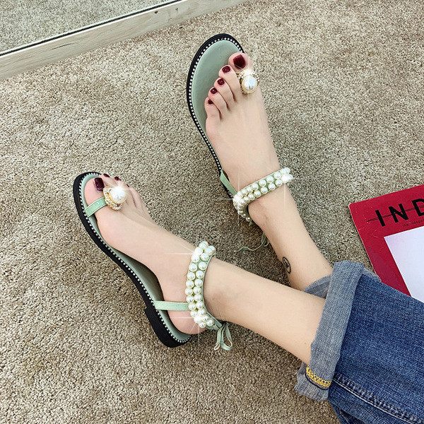 Naiste sandaalid pärlitega rihmadel