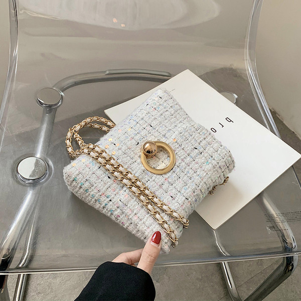 Stilīga sieviešu soma ar garu rokturi un spīdīgu efektu