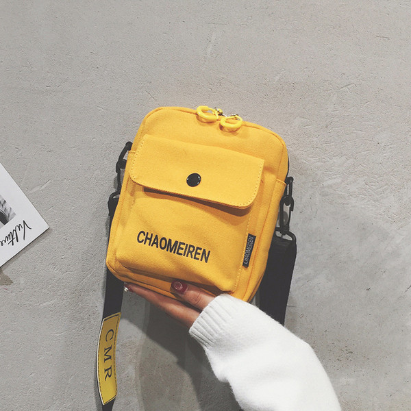 Geantă mică pentru femei de zi cu zi, cu o inscripție și un buzunar