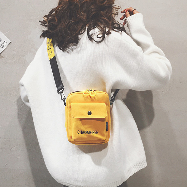 Geantă mică pentru femei de zi cu zi, cu o inscripție și un buzunar