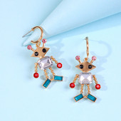 Ikdienas sieviešu auskari robota formā