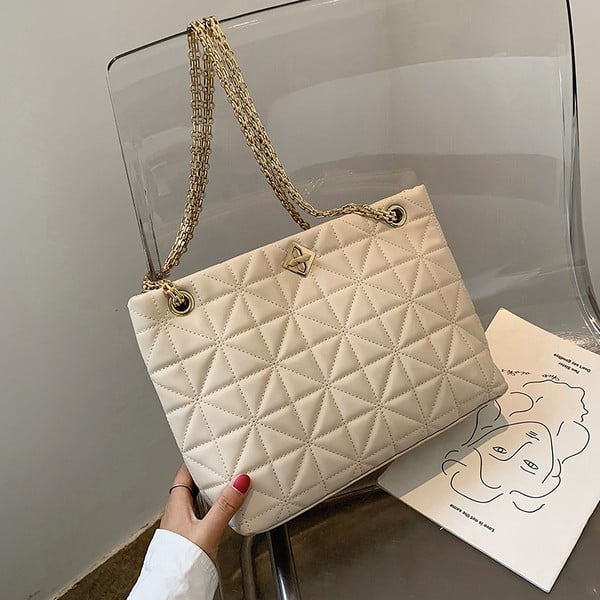 Stiilne kettsangadega ökonahast naistekott