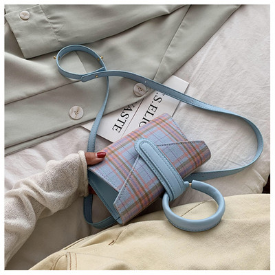 Eko bőrből készült stílusos női táska rövid és hosszú füllel