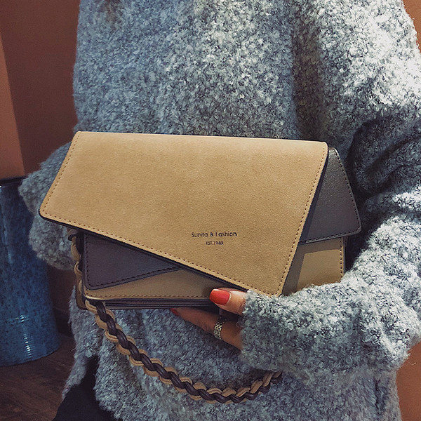 Naiste moodne kott tavaline mudel õlale