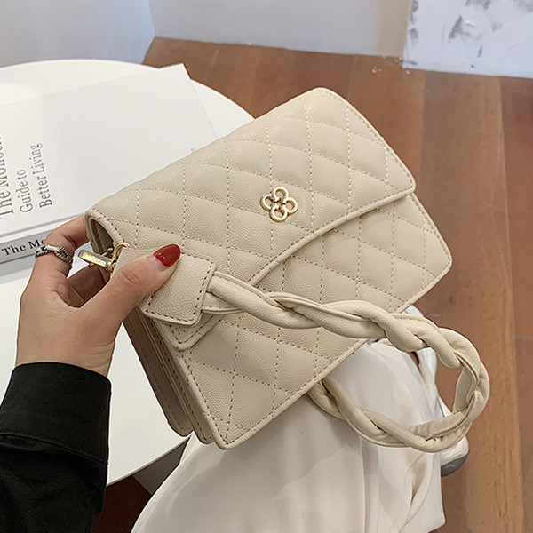 Új modell eko bőrből készült női táska hosszú füllel, fém díszítéssel