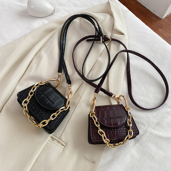 Maza sieviešu soma no eko ādas ar īsu un garu rokturi