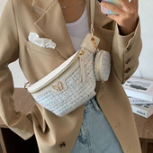 Új modell, korszerű női táska fém díszítéssel és flitterekkel