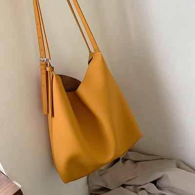 Vienkārša modeļa ikdienas sieviešu plecu soma