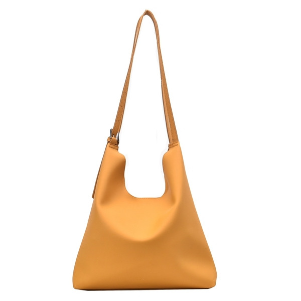 Tavaline igapäevane naiste õlakott