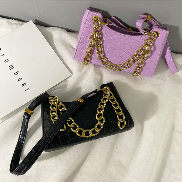 Mūsdienīga sieviešu plecu soma ar metāla ķēdīti