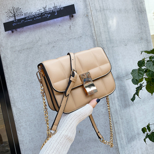 Stilīga sieviešu soma no eko ādas ar aizdari