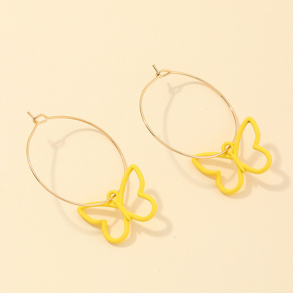 Alkalmi női kerek fülbevaló pillangós medállal