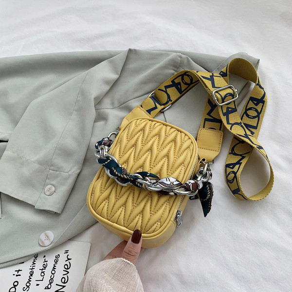 Stilīga sieviešu soma no eko ādas vienkārša modeļa