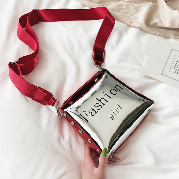 Jauna modeļa sieviešu soma ar spīdīgu efektu un uzrakstu