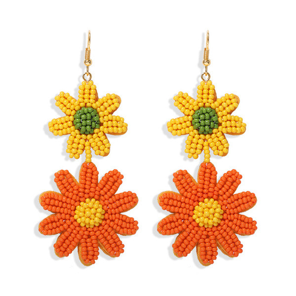 Karājoši sieviešu auskari ar divām pērlītēm