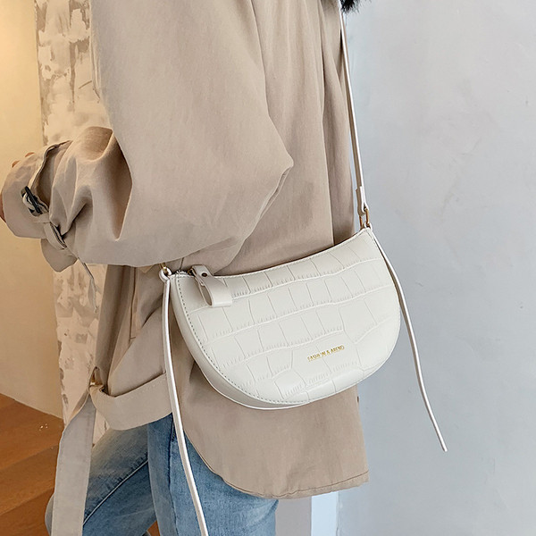 Jauna modeļa stilīga sieviešu soma no eko ādas ar garu rokturi