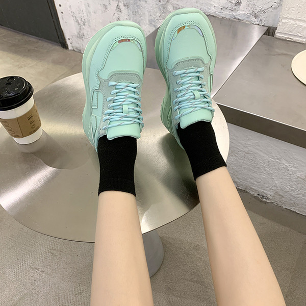 Eko bőrből készült alkalmi cipők fűzővel