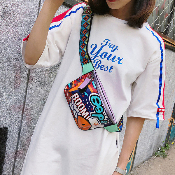 Női korszerű deréktáska cipzárral