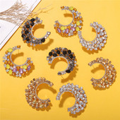 Jauns sieviešu auskaru ar akmentiņiem modelis