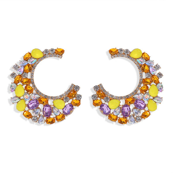 Jauns sieviešu auskaru ar akmentiņiem modelis