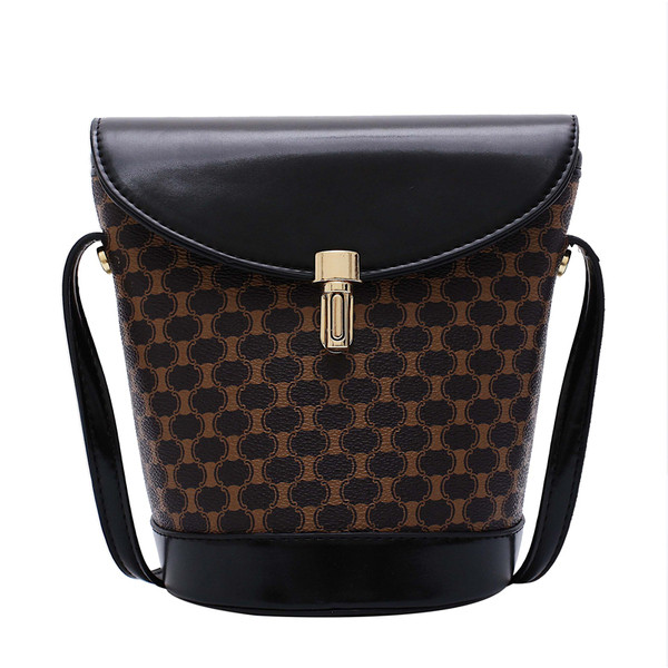 Női korszerű táska sima modell