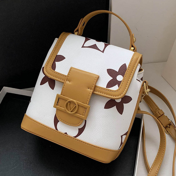 Naiste moodne pandlaga ökonahast seljakott