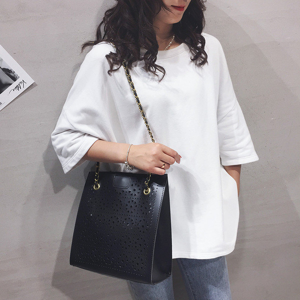 Női felsőtáska széles modell eko bőrből