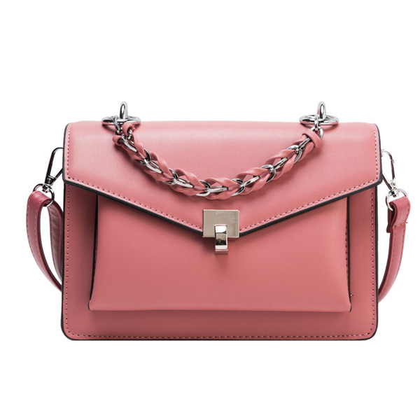 Sieviešu aktuāla soma kvadrāta formā ar īsu un garu rokturi