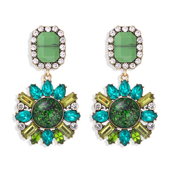 Modern női fülbevaló virág formájú kövekkel